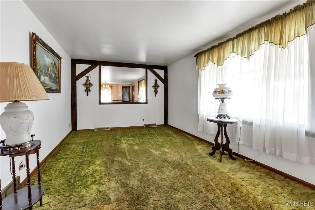 163 Patricia Drive, Tonawanda, New York 14150, Tonawanda, New York 14150, 3 Bedrooms Bedrooms, 5 Rooms Rooms,1 BathroomBathrooms,Residential,For Sale,163 Patricia Drive, Tonawanda, New York 14150,0,B1640015