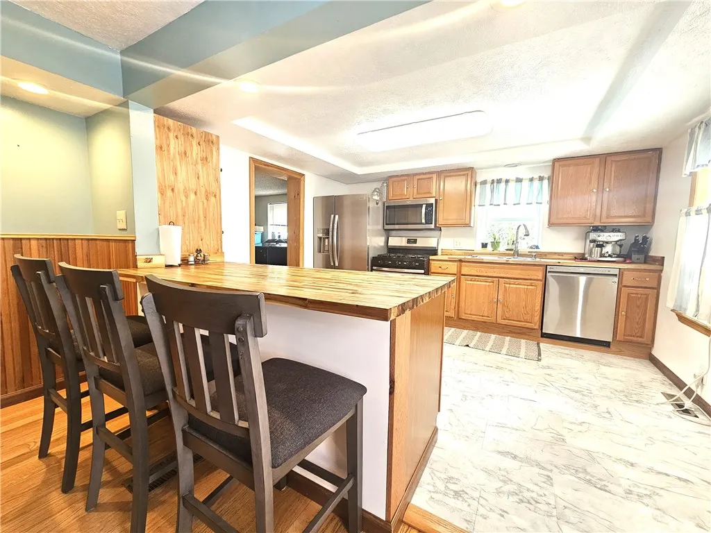 1568 High Street, Savannah, New York 13146, Savannah, New York 13146, 3 Bedrooms Bedrooms, 6 Rooms Rooms,1 BathroomBathrooms,Residential,For Sale,1568 High Street, Savannah, New York 13146,0,R1640050