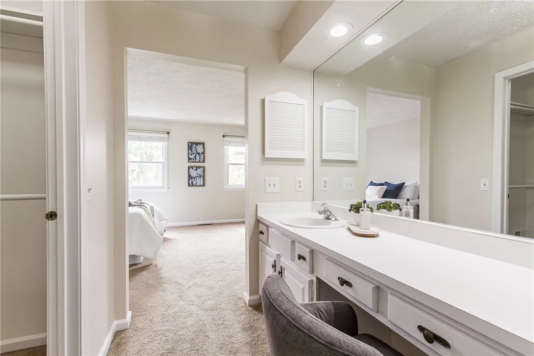 38 Lac Kine Drive, Brighton, New York 14618, Brighton, New York 14618, 2 Bedrooms Bedrooms, 2 Rooms Rooms,2 BathroomsBathrooms,Residential,For Sale,38 Lac Kine Drive, Brighton, New York 14618,0,R1639735