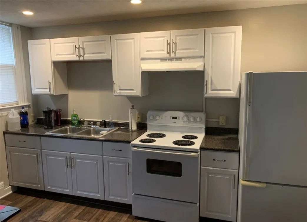 157 Melrose Street, Rochester, New York 14619, Rochester, New York 14619, 3 Bedrooms Bedrooms, 6 Rooms Rooms,1 BathroomBathrooms,Residential Lease,For Rent,157 Melrose Street, Rochester, New York 14619,0,R1638991