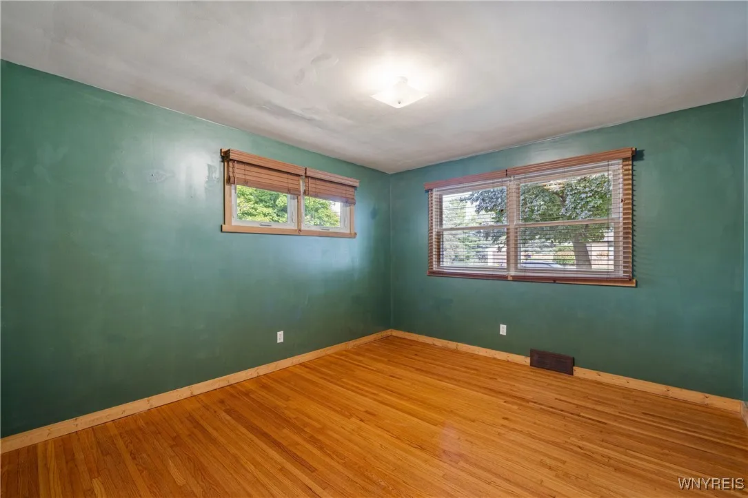 922 North Hewitt Drive, Lewiston, New York 14092, Lewiston, New York 14092, 2 Bedrooms Bedrooms, 5 Rooms Rooms,1 BathroomBathrooms,Residential,For Sale,922 North Hewitt Drive, Lewiston, New York 14092,0,B1640249