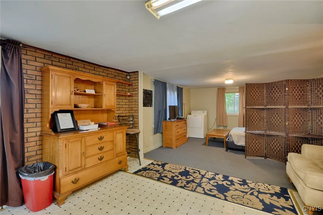 9 Anthony Street 2, Alexandria, New York 13607, Alexandria, New York 13607, 5 Bedrooms Bedrooms, 13 Rooms Rooms,2 BathroomsBathrooms,Residential,For Sale,9 Anthony Street 2, Alexandria, New York 13607,0,S1638038