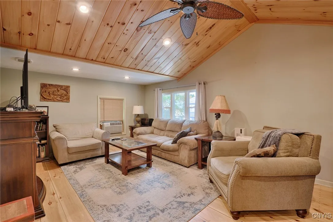 9 Anthony Street 2, Alexandria, New York 13607, Alexandria, New York 13607, 5 Bedrooms Bedrooms, 13 Rooms Rooms,2 BathroomsBathrooms,Residential,For Sale,9 Anthony Street 2, Alexandria, New York 13607,0,S1638038