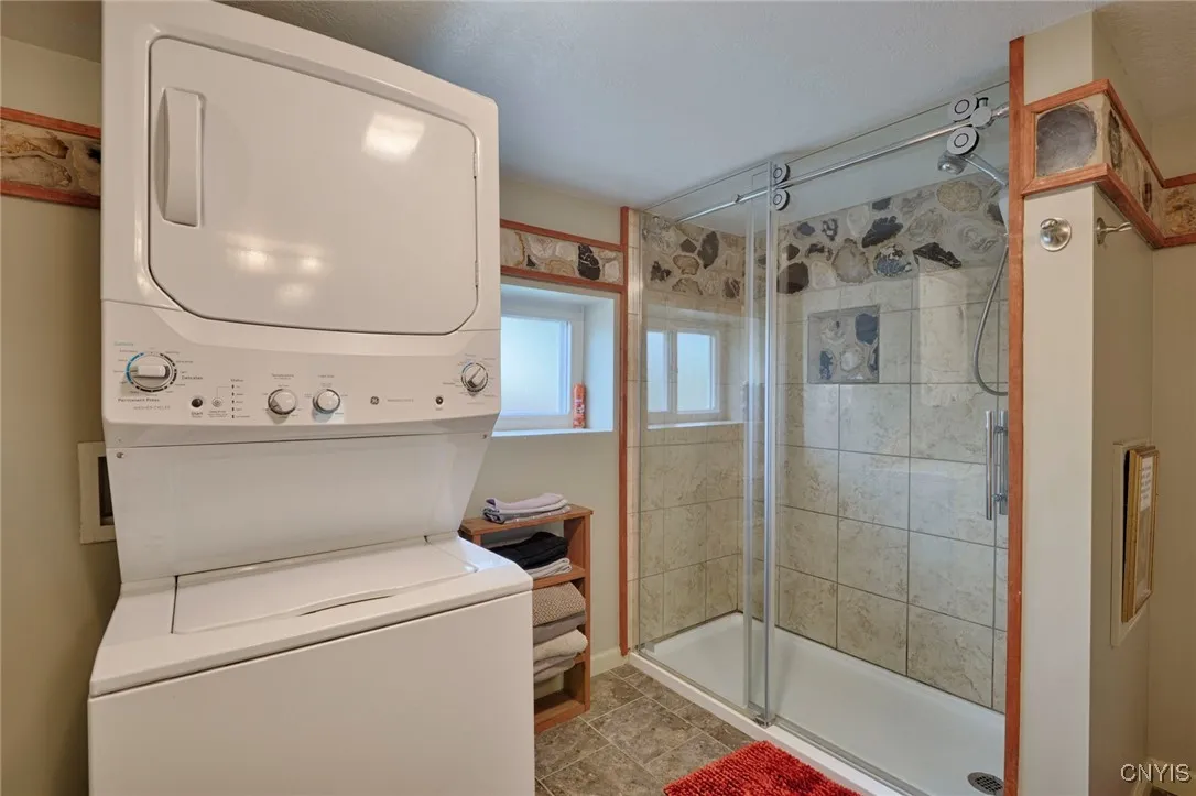 9 Anthony Street 2, Alexandria, New York 13607, Alexandria, New York 13607, 5 Bedrooms Bedrooms, 13 Rooms Rooms,2 BathroomsBathrooms,Residential,For Sale,9 Anthony Street 2, Alexandria, New York 13607,0,S1638038