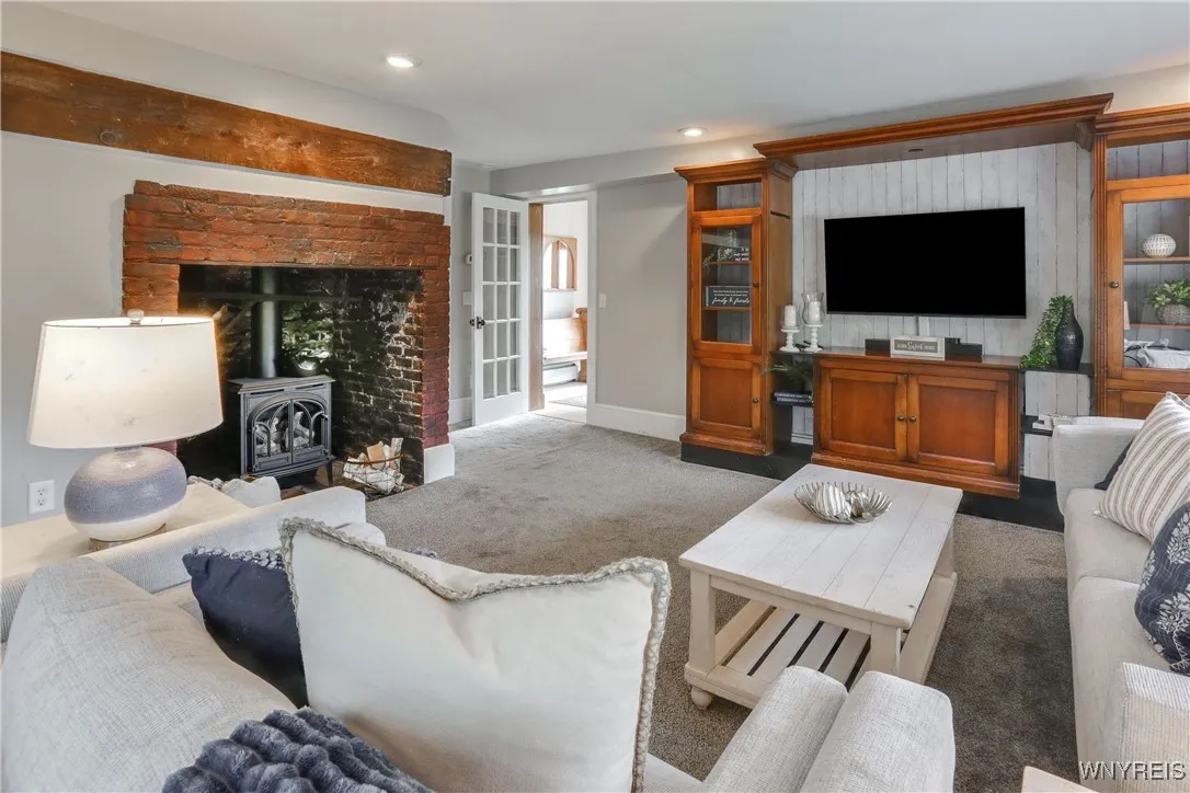 5540 Shimerville Road, Clarence, New York 14031, Clarence, New York 14031, 3 Bedrooms Bedrooms, 10 Rooms Rooms,2 BathroomsBathrooms,Residential,For Sale,5540 Shimerville Road, Clarence, New York 14031,0,B1640236