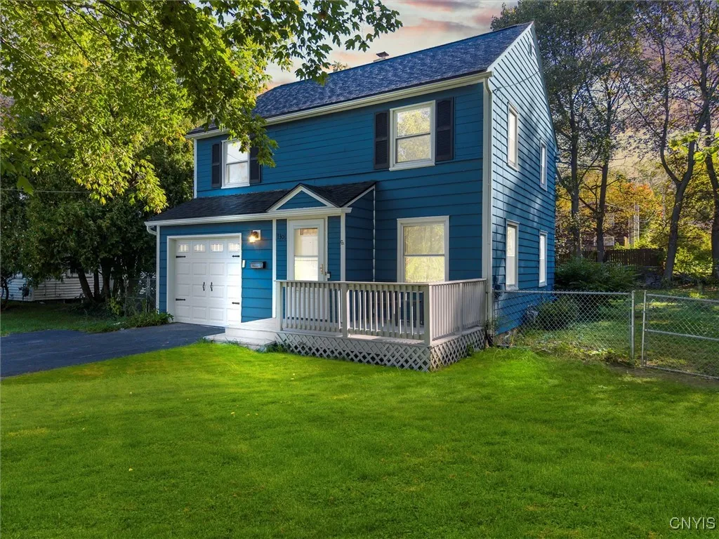 1301 Comstock Avenue, Syracuse, New York 13210, Syracuse, New York 13210, 3 Bedrooms Bedrooms, 9 Rooms Rooms,1 BathroomBathrooms,Residential,Closed,1301 Comstock Avenue, Syracuse, New York 13210,0,S1640408