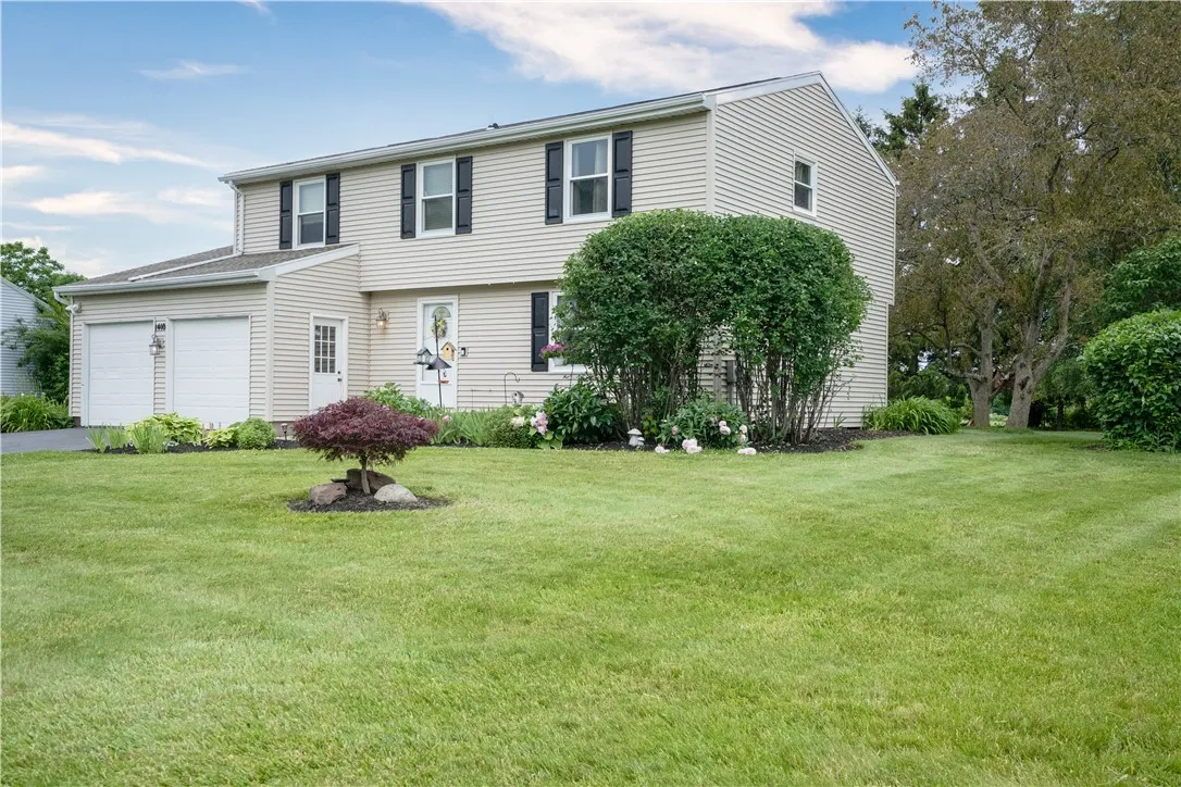 1440 North Chigwell Lane North Lane, Webster, New, Webster, New York 14580, 4 Bedrooms Bedrooms, 8 Rooms Rooms,2 BathroomsBathrooms,Residential,Closed,1440 North Chigwell Lane North Lane, Webster, New ,0,R1640142