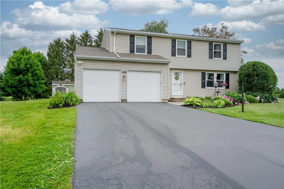 1440 North Chigwell Lane North Lane, Webster, New, Webster, New York 14580, 4 Bedrooms Bedrooms, 8 Rooms Rooms,2 BathroomsBathrooms,Residential,Closed,1440 North Chigwell Lane North Lane, Webster, New ,0,R1640142