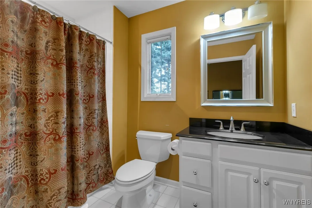 8472 Chadway Court, Clarence, New York 14221, Clarence, New York 14221, 2 Bedrooms Bedrooms, 7 Rooms Rooms,2 BathroomsBathrooms,Residential,For Sale,8472 Chadway Court, Clarence, New York 14221,0,B1640562