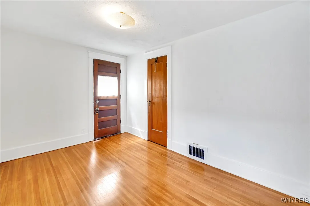 63 Princeton Boulevard, Tonawanda, New York 14217, Tonawanda, New York 14217, 3 Bedrooms Bedrooms, 6 Rooms Rooms,1 BathroomBathrooms,Residential,For Sale,63 Princeton Boulevard, Tonawanda, New York 14217,0,B1640589