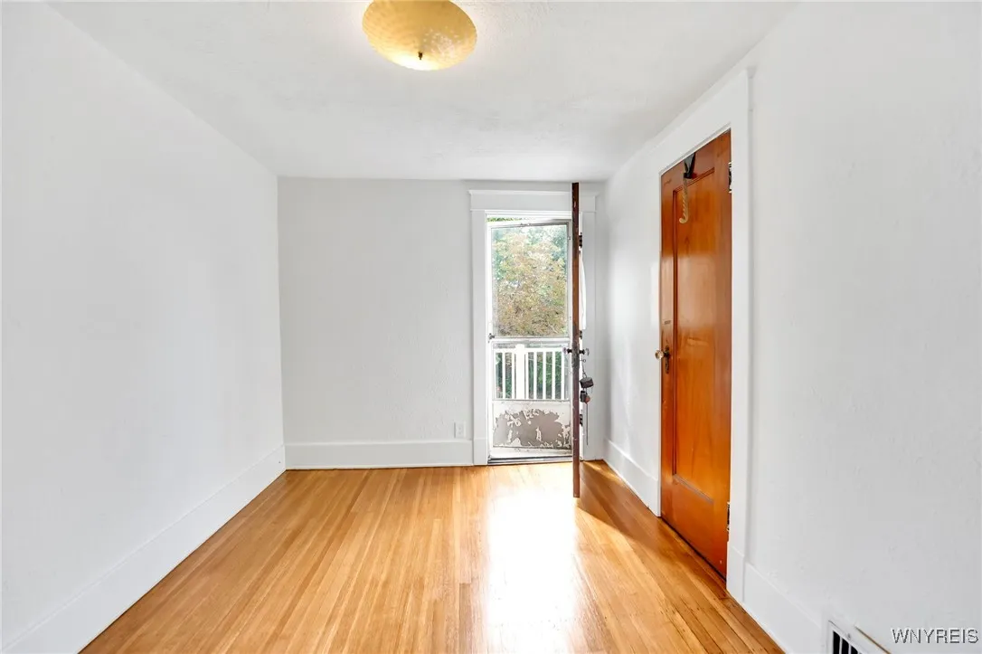 63 Princeton Boulevard, Tonawanda, New York 14217, Tonawanda, New York 14217, 3 Bedrooms Bedrooms, 6 Rooms Rooms,1 BathroomBathrooms,Residential,For Sale,63 Princeton Boulevard, Tonawanda, New York 14217,0,B1640589