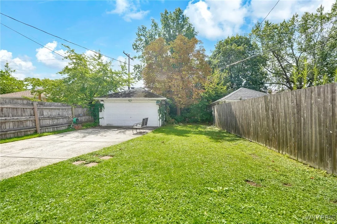 63 Princeton Boulevard, Tonawanda, New York 14217, Tonawanda, New York 14217, 3 Bedrooms Bedrooms, 6 Rooms Rooms,1 BathroomBathrooms,Residential,For Sale,63 Princeton Boulevard, Tonawanda, New York 14217,0,B1640589