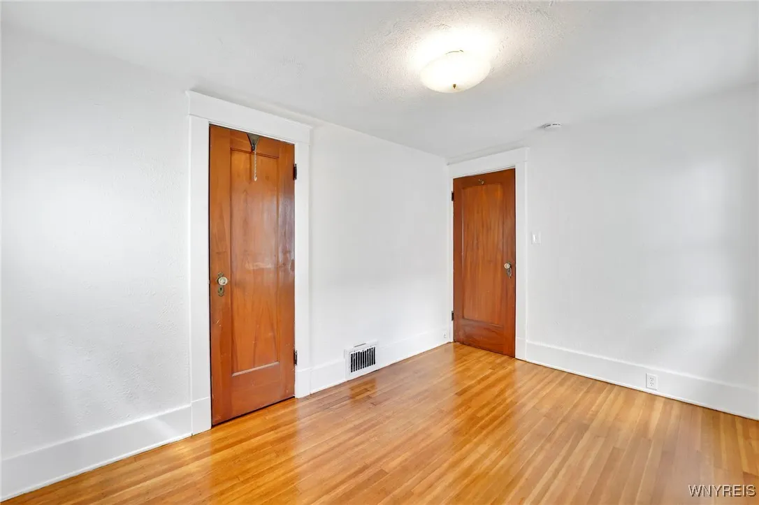 63 Princeton Boulevard, Tonawanda, New York 14217, Tonawanda, New York 14217, 3 Bedrooms Bedrooms, 6 Rooms Rooms,1 BathroomBathrooms,Residential,For Sale,63 Princeton Boulevard, Tonawanda, New York 14217,0,B1640589