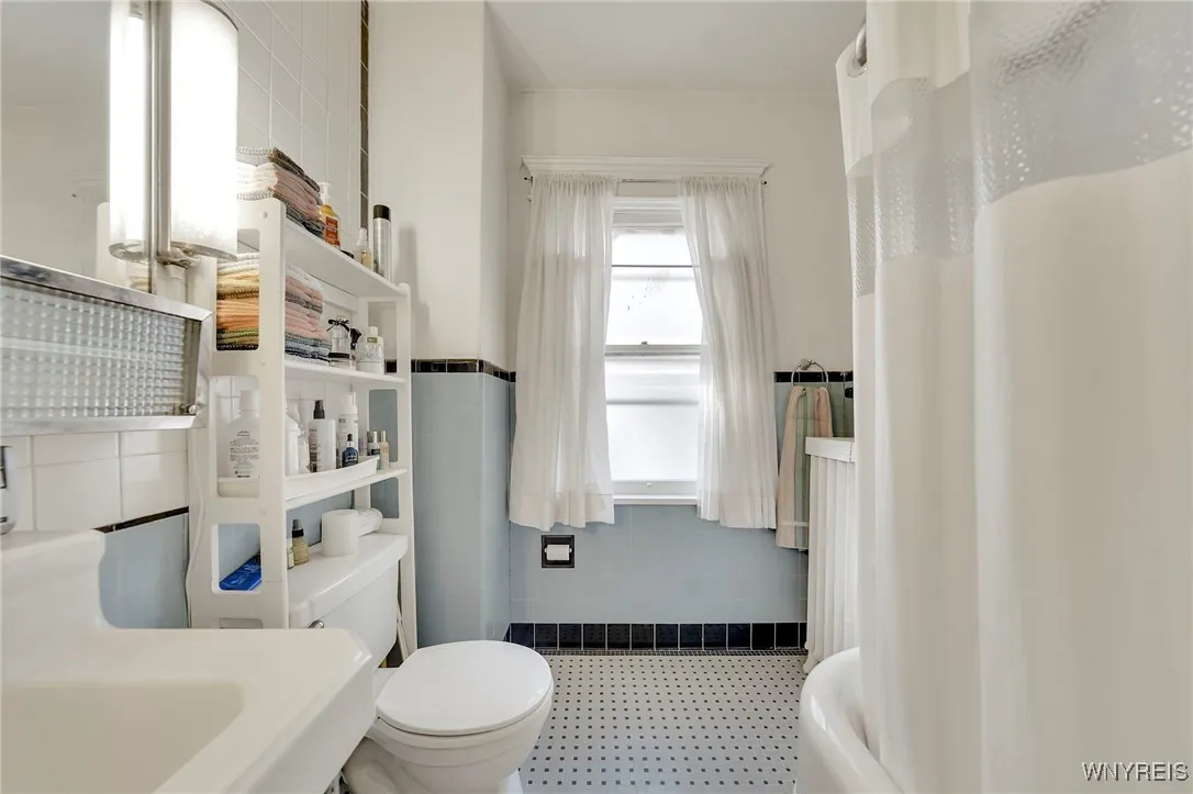2nd Floor Bathroom