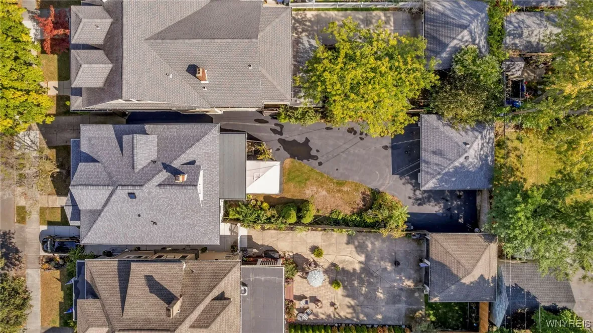 116 Dorchester Rd, Buffalo, New York 14213, Buffalo, New York 14213, 4 Bedrooms Bedrooms, 9 Rooms Rooms,1 BathroomBathrooms,Residential,Closed,116 Dorchester Rd, Buffalo, New York 14213,0,B1639026