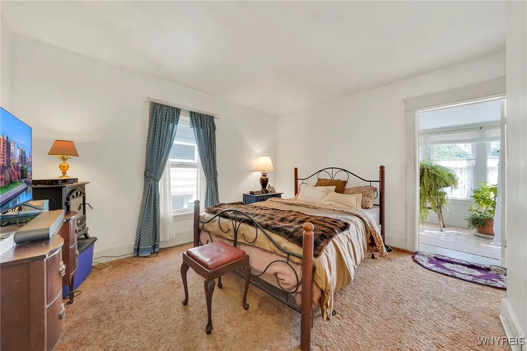 116 Dorchester Rd, Buffalo, New York 14213, Buffalo, New York 14213, 4 Bedrooms Bedrooms, 9 Rooms Rooms,1 BathroomBathrooms,Residential,Closed,116 Dorchester Rd, Buffalo, New York 14213,0,B1639026