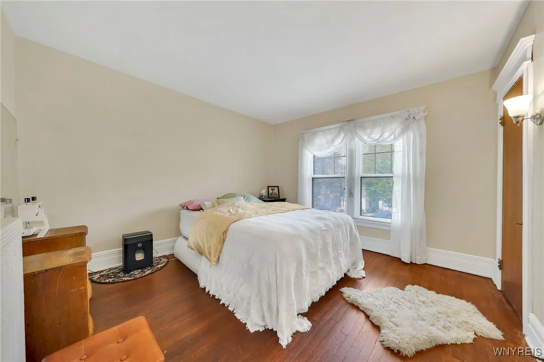 116 Dorchester Rd, Buffalo, New York 14213, Buffalo, New York 14213, 4 Bedrooms Bedrooms, 9 Rooms Rooms,1 BathroomBathrooms,Residential,Closed,116 Dorchester Rd, Buffalo, New York 14213,0,B1639026