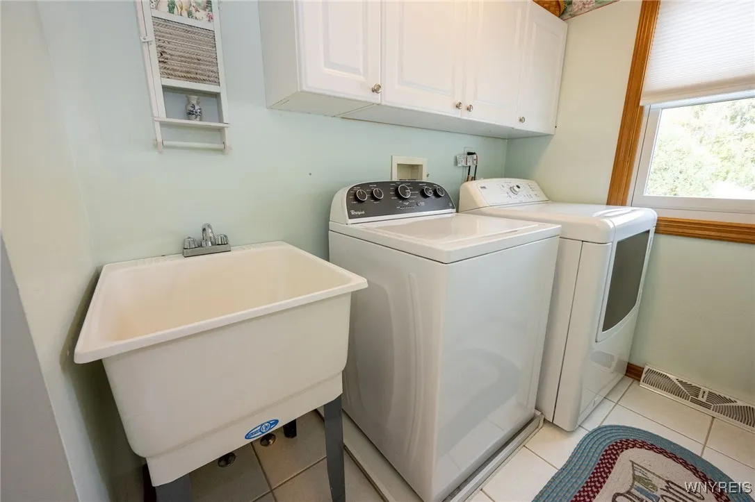 1st Floor Laundry