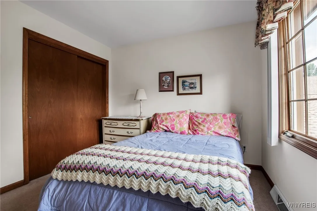 23 Eagles Trce, Amherst, New York 14221, Amherst, New York 14221, 3 Bedrooms Bedrooms, 9 Rooms Rooms,2 BathroomsBathrooms,Residential,For Sale,23 Eagles Trce, Amherst, New York 14221,0,B1640518