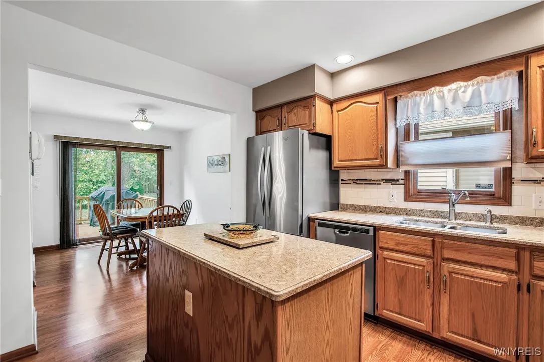 23 Eagles Trce, Amherst, New York 14221, Amherst, New York 14221, 3 Bedrooms Bedrooms, 9 Rooms Rooms,2 BathroomsBathrooms,Residential,For Sale,23 Eagles Trce, Amherst, New York 14221,0,B1640518