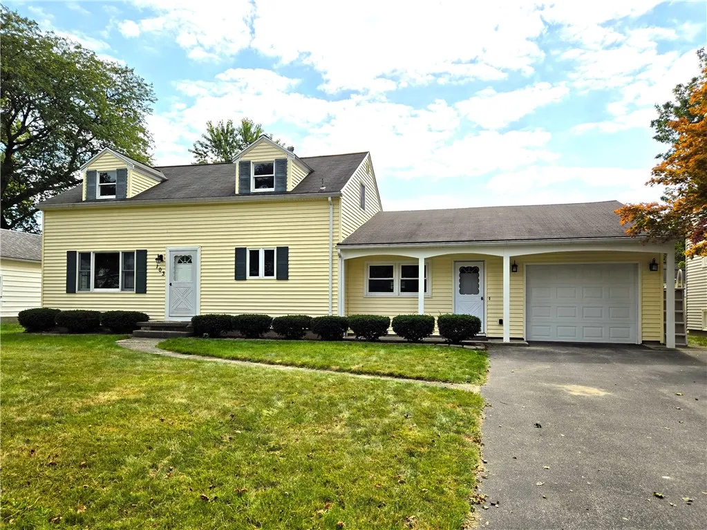 103 Alfonso Drive, Greece, New York 14626, Greece, New York 14626, 4 Bedrooms Bedrooms, 7 Rooms Rooms,1 BathroomBathrooms,Residential,Closed,103 Alfonso Drive, Greece, New York 14626,0,R1639116