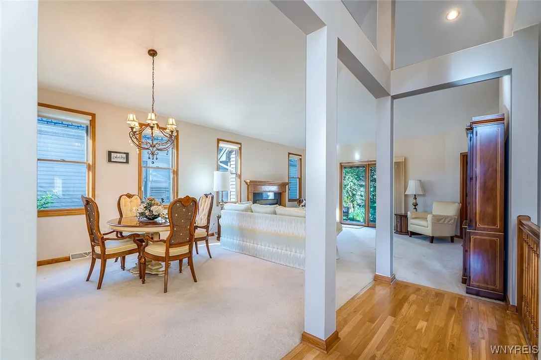 222 Lord Byron Lane, Amherst, New York 14221, Amherst, New York 14221, 2 Bedrooms Bedrooms, 6 Rooms Rooms,2 BathroomsBathrooms,Residential,For Sale,222 Lord Byron Lane, Amherst, New York 14221,0,B1640471