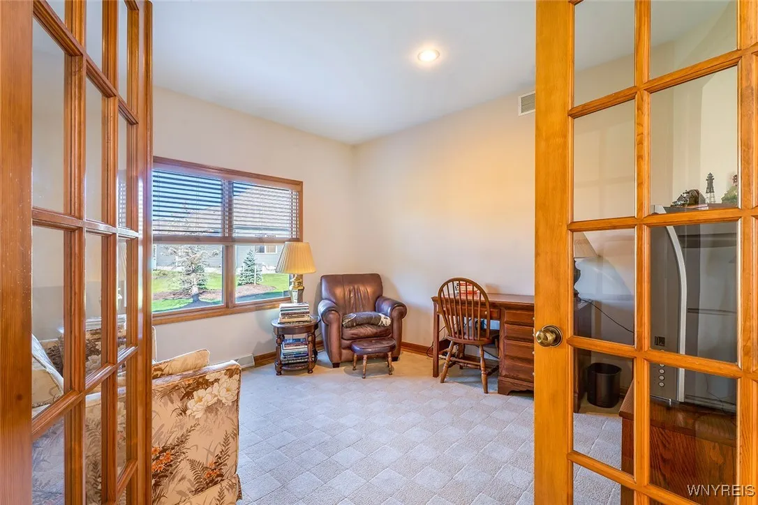 222 Lord Byron Lane, Amherst, New York 14221, Amherst, New York 14221, 2 Bedrooms Bedrooms, 6 Rooms Rooms,2 BathroomsBathrooms,Residential,For Sale,222 Lord Byron Lane, Amherst, New York 14221,0,B1640471