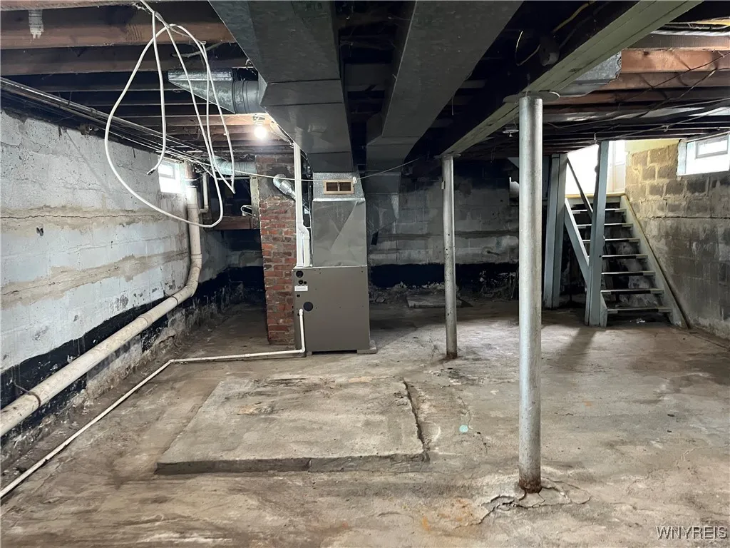 4524 Chester Avenue, Niagara, New York 14305, Niagara, New York 14305, 2 Bedrooms Bedrooms, 6 Rooms Rooms,1 BathroomBathrooms,Residential,For Sale,4524 Chester Avenue, Niagara, New York 14305,0,B1640220