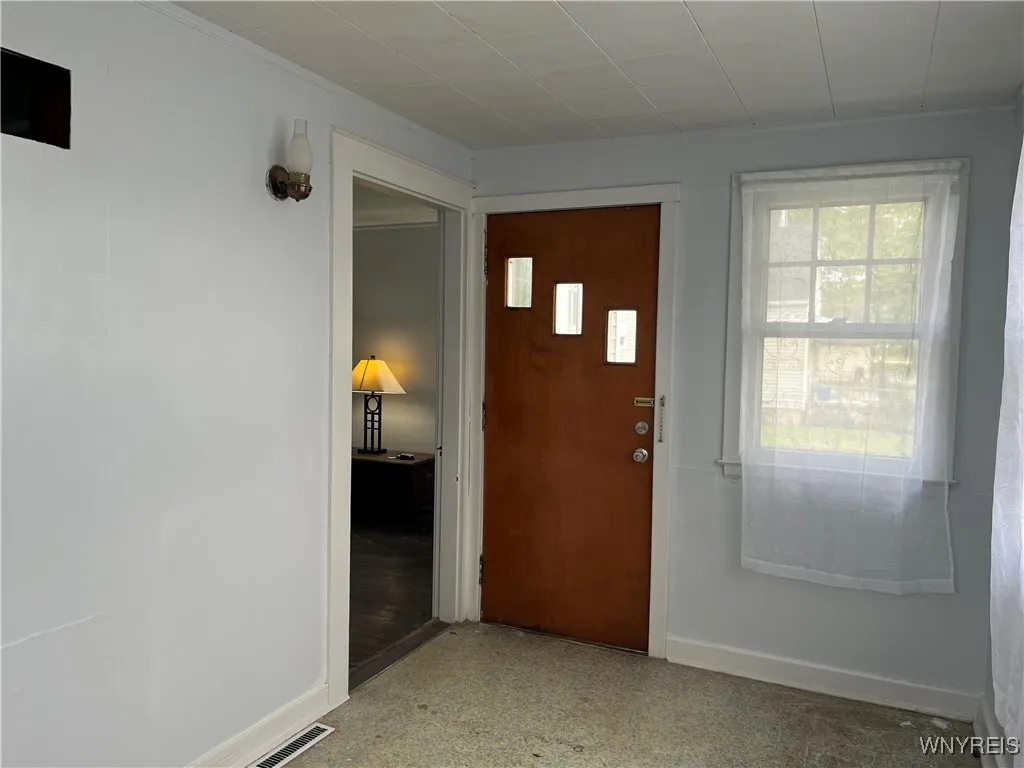 Enclosed Front Porch