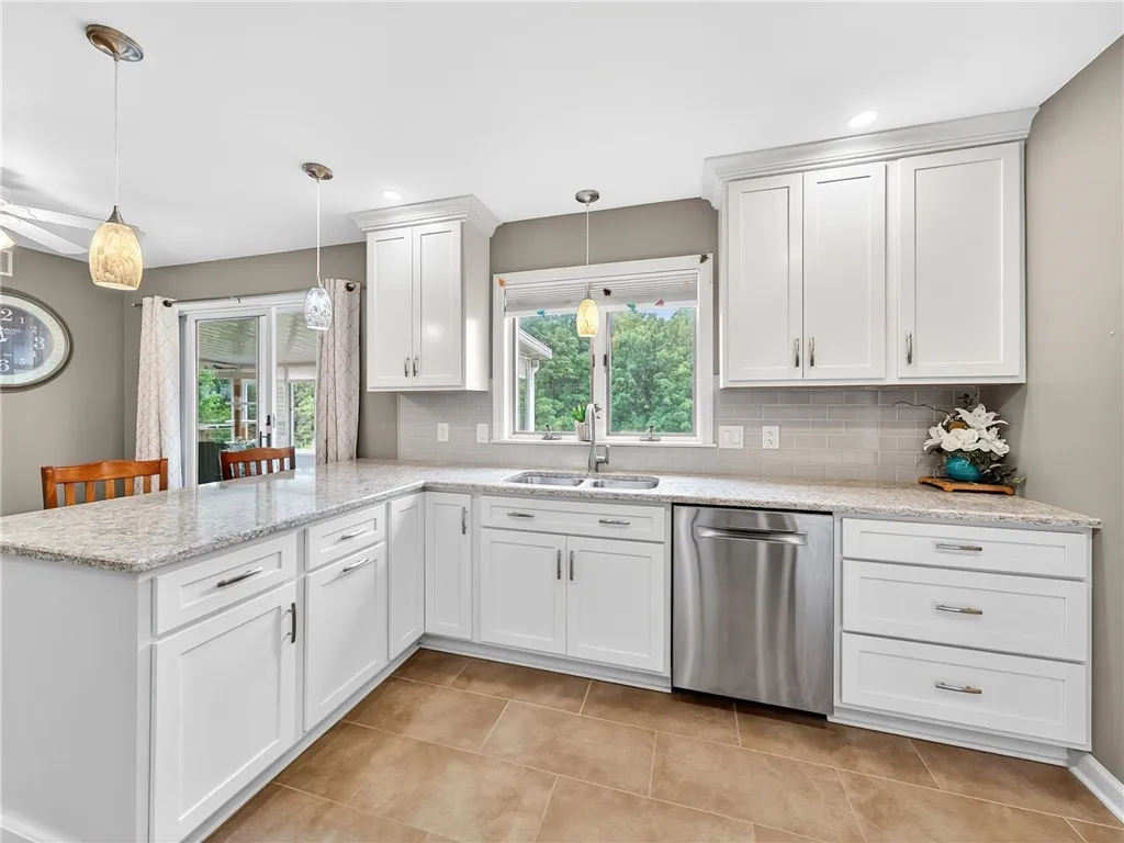 151 Pond Road, Mendon, New York 14472, Mendon, New York 14472, 3 Bedrooms Bedrooms, 9 Rooms Rooms,3 BathroomsBathrooms,Residential,Closed,151 Pond Road, Mendon, New York 14472,0,R1639785