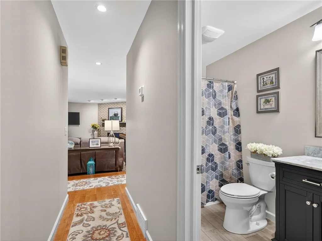 151 Pond Road, Mendon, New York 14472, Mendon, New York 14472, 3 Bedrooms Bedrooms, 9 Rooms Rooms,3 BathroomsBathrooms,Residential,Closed,151 Pond Road, Mendon, New York 14472,0,R1639785