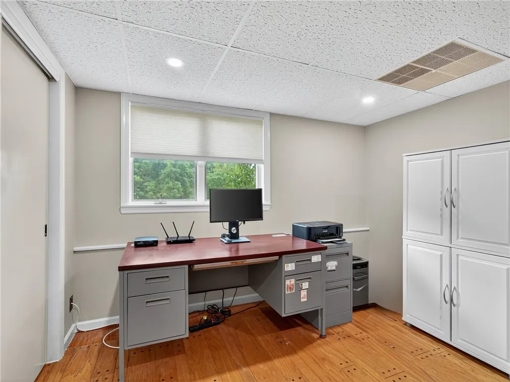 151 Pond Road, Mendon, New York 14472, Mendon, New York 14472, 3 Bedrooms Bedrooms, 9 Rooms Rooms,3 BathroomsBathrooms,Residential,Closed,151 Pond Road, Mendon, New York 14472,0,R1639785