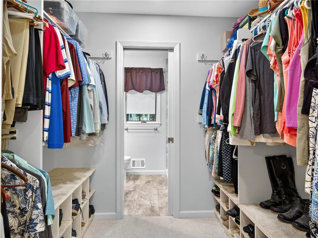 151 Pond Road, Mendon, New York 14472, Mendon, New York 14472, 3 Bedrooms Bedrooms, 9 Rooms Rooms,3 BathroomsBathrooms,Residential,Closed,151 Pond Road, Mendon, New York 14472,0,R1639785