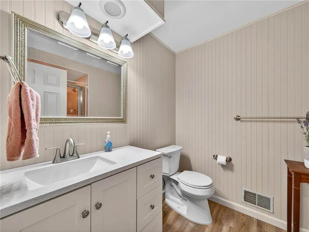 151 Pond Road, Mendon, New York 14472, Mendon, New York 14472, 3 Bedrooms Bedrooms, 9 Rooms Rooms,3 BathroomsBathrooms,Residential,Closed,151 Pond Road, Mendon, New York 14472,0,R1639785