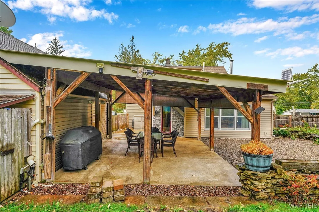 975 Exchange Street, Alden, New York 14004, Alden, New York 14004, 3 Bedrooms Bedrooms, 6 Rooms Rooms,2 BathroomsBathrooms,Residential,For Sale,975 Exchange Street, Alden, New York 14004,0,B1640238