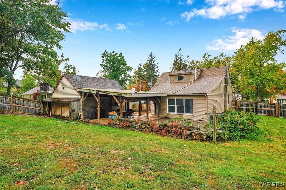 975 Exchange Street, Alden, New York 14004, Alden, New York 14004, 3 Bedrooms Bedrooms, 6 Rooms Rooms,2 BathroomsBathrooms,Residential,For Sale,975 Exchange Street, Alden, New York 14004,0,B1640238