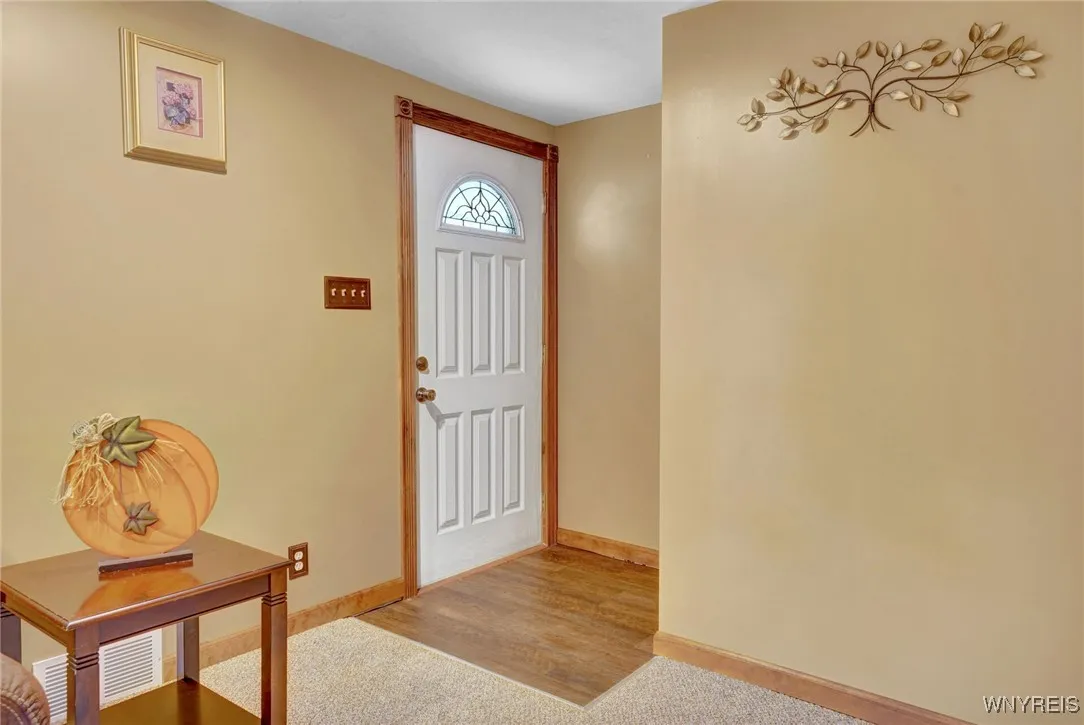 975 Exchange Street, Alden, New York 14004, Alden, New York 14004, 3 Bedrooms Bedrooms, 6 Rooms Rooms,2 BathroomsBathrooms,Residential,For Sale,975 Exchange Street, Alden, New York 14004,0,B1640238