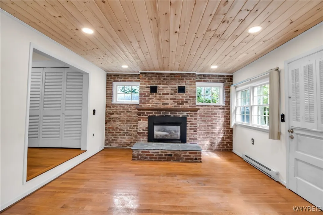 14 Sylvan Parkway, Newstead, New York 14001, Newstead, New York 14001, 2 Bedrooms Bedrooms, 6 Rooms Rooms,1 BathroomBathrooms,Residential,Closed,14 Sylvan Parkway, Newstead, New York 14001,0,B1639777