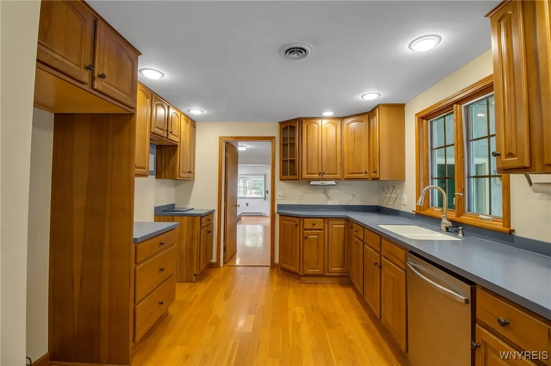 14 Sylvan Parkway, Newstead, New York 14001, Newstead, New York 14001, 2 Bedrooms Bedrooms, 6 Rooms Rooms,1 BathroomBathrooms,Residential,Closed,14 Sylvan Parkway, Newstead, New York 14001,0,B1639777