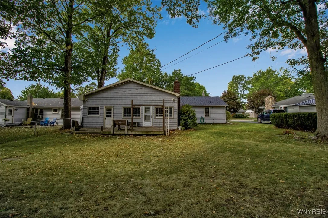 14 Sylvan Parkway, Newstead, New York 14001, Newstead, New York 14001, 2 Bedrooms Bedrooms, 6 Rooms Rooms,1 BathroomBathrooms,Residential,Closed,14 Sylvan Parkway, Newstead, New York 14001,0,B1639777