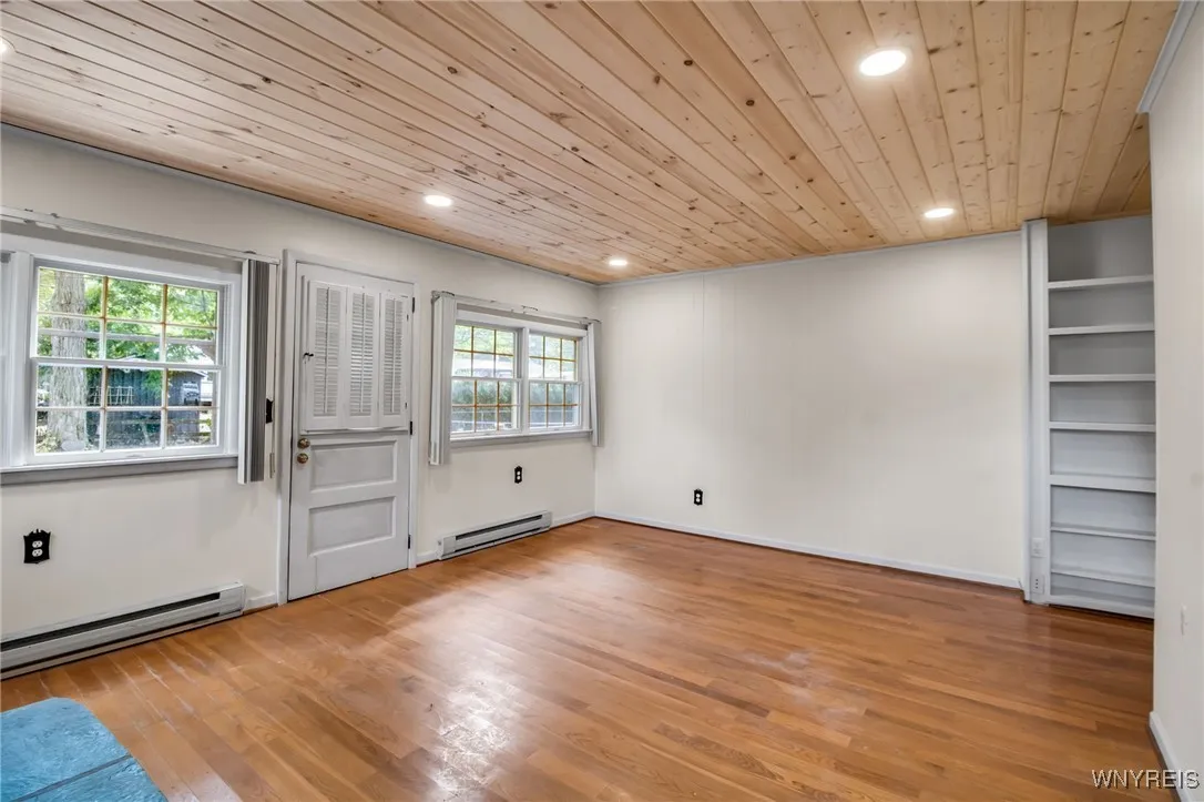 14 Sylvan Parkway, Newstead, New York 14001, Newstead, New York 14001, 2 Bedrooms Bedrooms, 6 Rooms Rooms,1 BathroomBathrooms,Residential,Closed,14 Sylvan Parkway, Newstead, New York 14001,0,B1639777