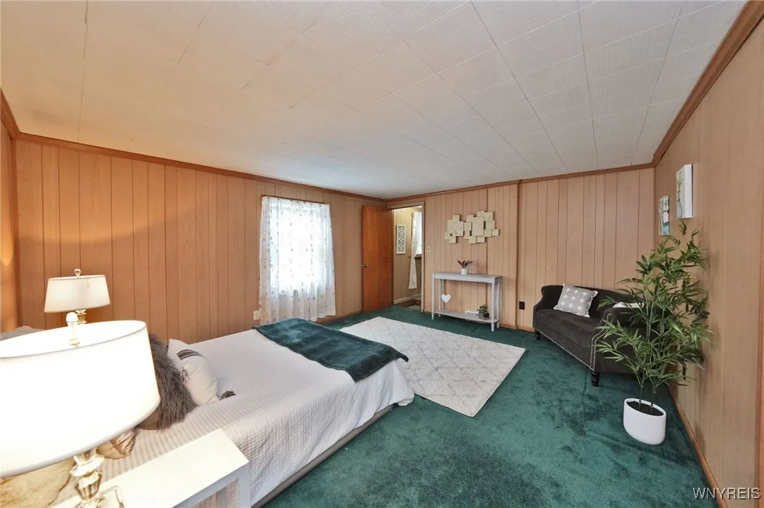 5757 Diana Lane, Hamburg, New York 14085, Hamburg, New York 14085, 3 Bedrooms Bedrooms, 8 Rooms Rooms,1 BathroomBathrooms,Residential,Closed,5757 Diana Lane, Hamburg, New York 14085,0,B1640593