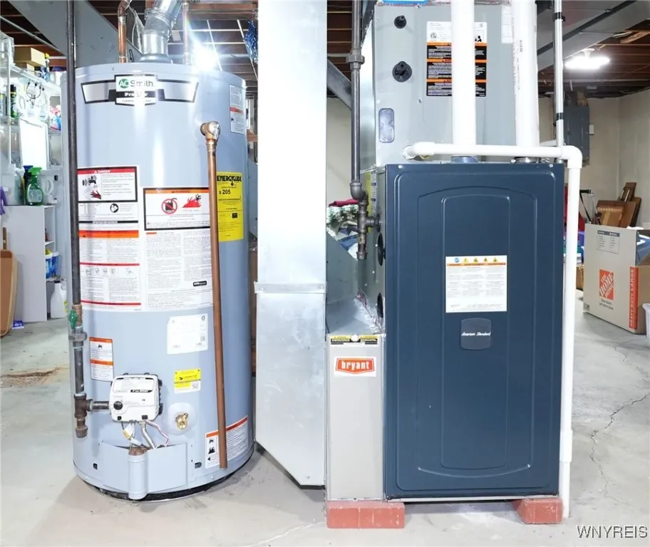 5757 Diana Lane, Hamburg, New York 14085, Hamburg, New York 14085, 3 Bedrooms Bedrooms, 8 Rooms Rooms,1 BathroomBathrooms,Residential,Closed,5757 Diana Lane, Hamburg, New York 14085,0,B1640593