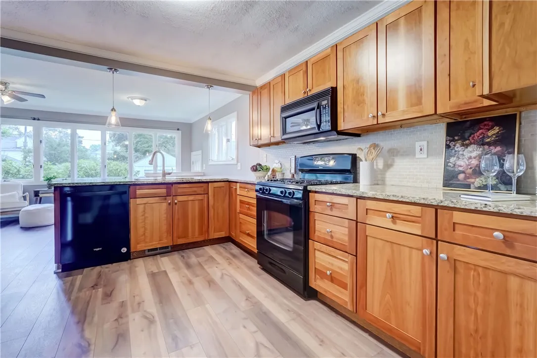 184 Armstrong Avenue, Irondequoit, New York 14617, Irondequoit, New York 14617, 4 Bedrooms Bedrooms, 7 Rooms Rooms,2 BathroomsBathrooms,Residential,Closed,184 Armstrong Avenue, Irondequoit, New York 14617,0,R1640061