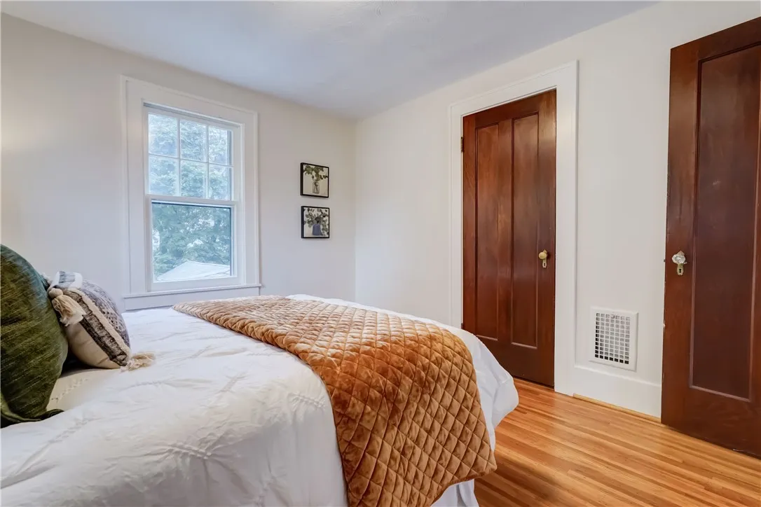 184 Armstrong Avenue, Irondequoit, New York 14617, Irondequoit, New York 14617, 4 Bedrooms Bedrooms, 7 Rooms Rooms,2 BathroomsBathrooms,Residential,Closed,184 Armstrong Avenue, Irondequoit, New York 14617,0,R1640061