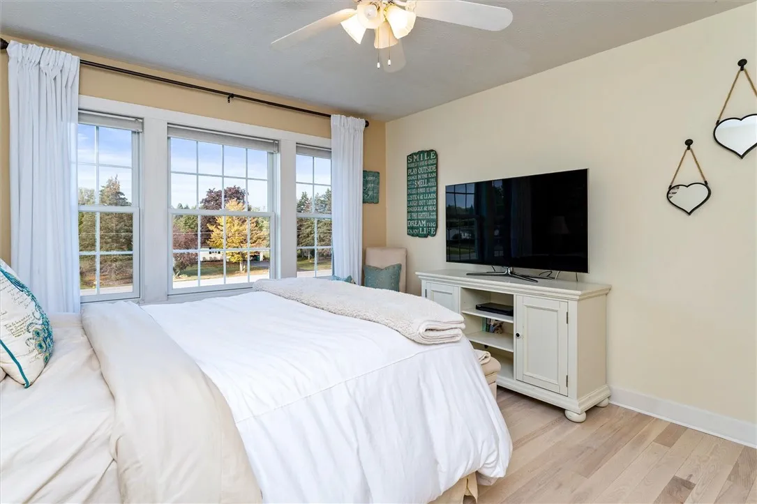 585 Chambers Street, Ogden, New York 14559, Ogden, New York 14559, 4 Bedrooms Bedrooms, 10 Rooms Rooms,2 BathroomsBathrooms,Residential,Closed,585 Chambers Street, Ogden, New York 14559,0,R1640585