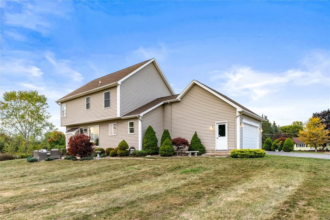 585 Chambers Street, Ogden, New York 14559, Ogden, New York 14559, 4 Bedrooms Bedrooms, 10 Rooms Rooms,2 BathroomsBathrooms,Residential,Closed,585 Chambers Street, Ogden, New York 14559,0,R1640585