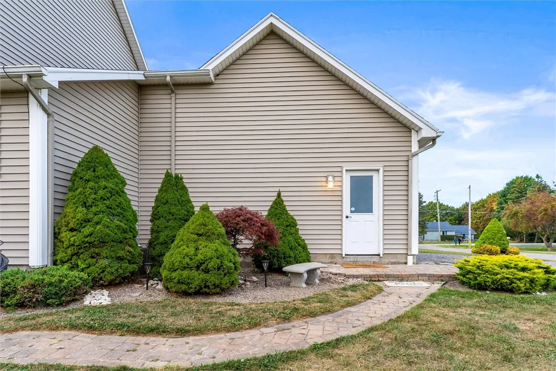 585 Chambers Street, Ogden, New York 14559, Ogden, New York 14559, 4 Bedrooms Bedrooms, 10 Rooms Rooms,2 BathroomsBathrooms,Residential,Closed,585 Chambers Street, Ogden, New York 14559,0,R1640585