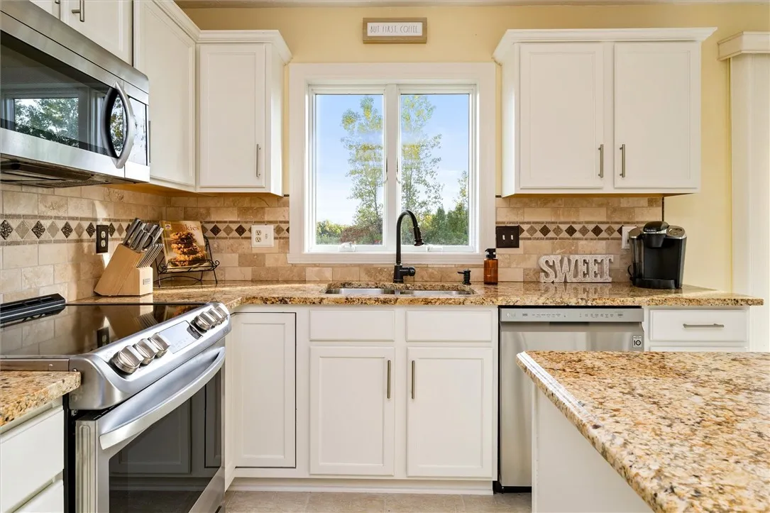 585 Chambers Street, Ogden, New York 14559, Ogden, New York 14559, 4 Bedrooms Bedrooms, 10 Rooms Rooms,2 BathroomsBathrooms,Residential,Closed,585 Chambers Street, Ogden, New York 14559,0,R1640585