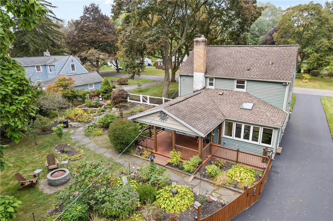 163 Winfield Road, Irondequoit, New York 14622, Irondequoit, New York 14622, 3 Bedrooms Bedrooms, 7 Rooms Rooms,1 BathroomBathrooms,Residential,Closed,163 Winfield Road, Irondequoit, New York 14622,0,R1638640